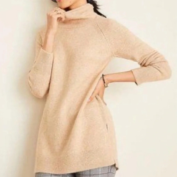 Ann Taylor • Tan Wool Blend Knit Turtleneck Sweater - Picture 1 of 6